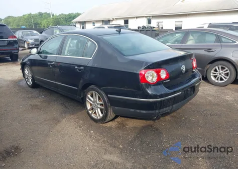 2008 Volkswagen Passat Lux из США, поврежденный, VIN WVWEK73C48P026537